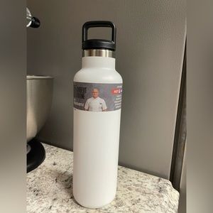 The Robert Irvine Insulated 18-oz. Bottle White